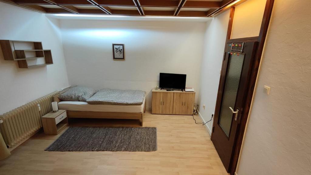 Ferienwohnung-Monteurwohnung Berta, 3 Personen In Kleve, Zentrale Lage Kleef Buitenkant foto
