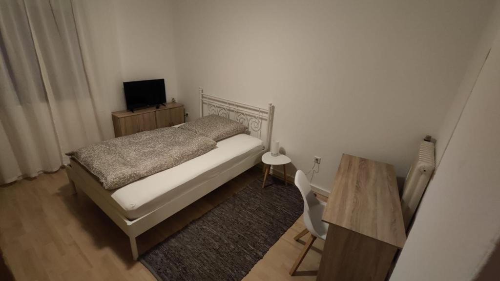 Ferienwohnung-Monteurwohnung Berta, 3 Personen In Kleve, Zentrale Lage Kleef Buitenkant foto
